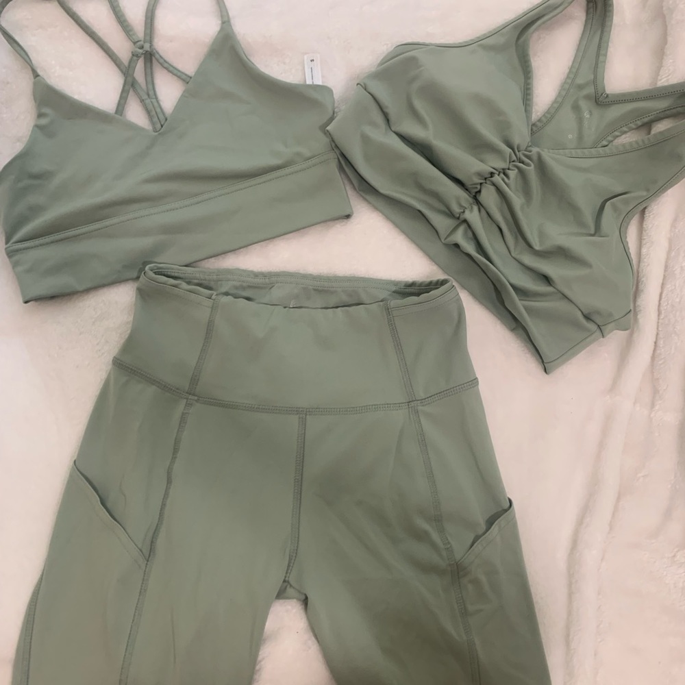 Chic pastel green gym set